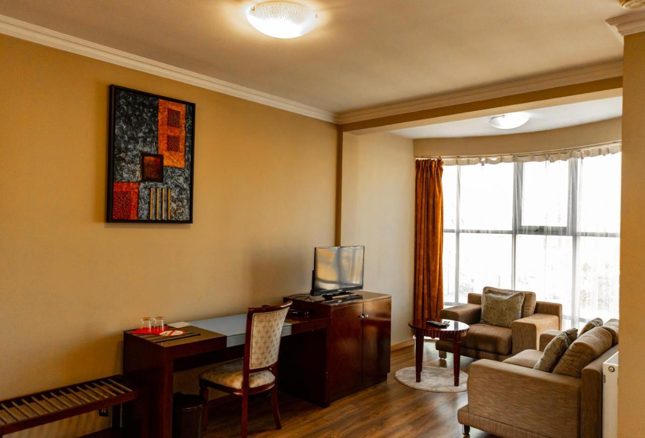 Boutique Hotel Igmas, Prishtina 프리슈티나 외부 사진