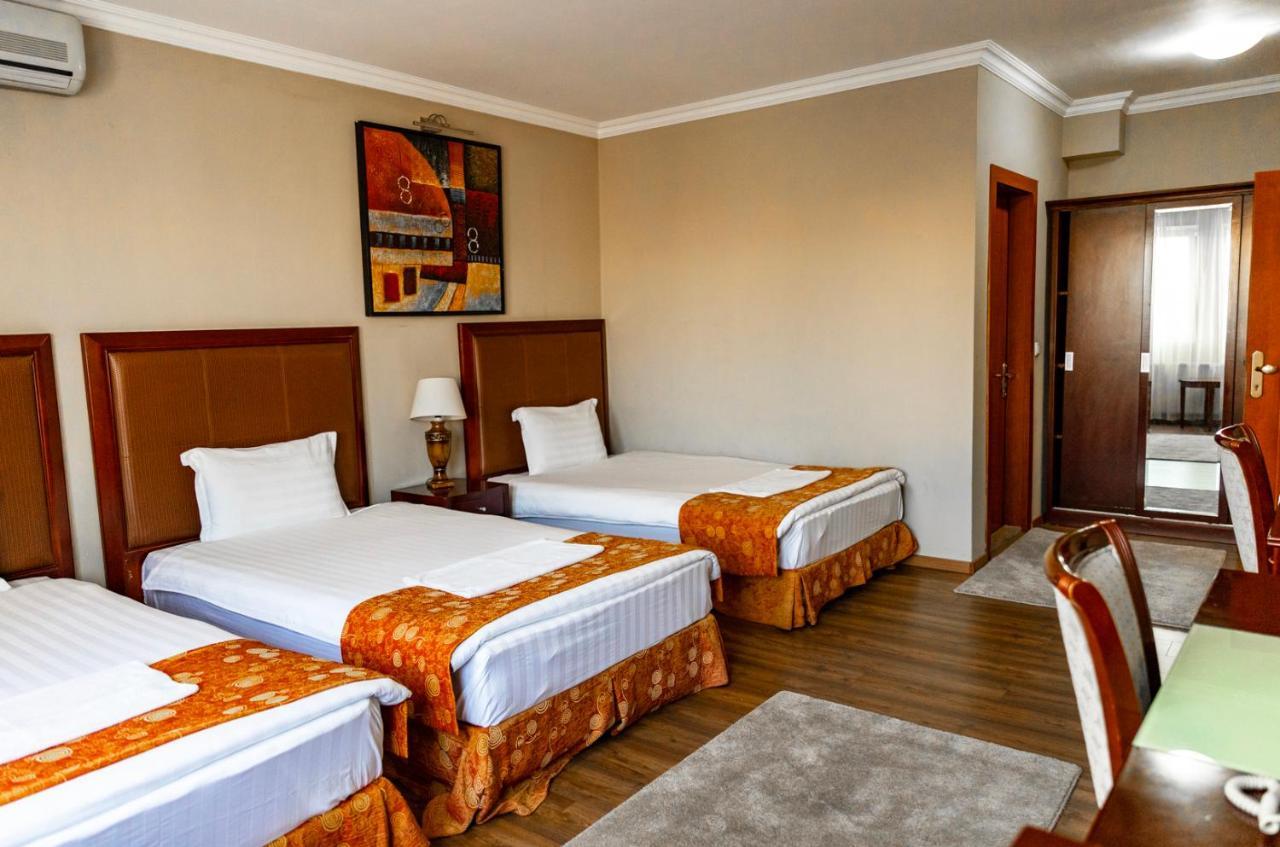 Boutique Hotel Igmas, Prishtina 프리슈티나 외부 사진
