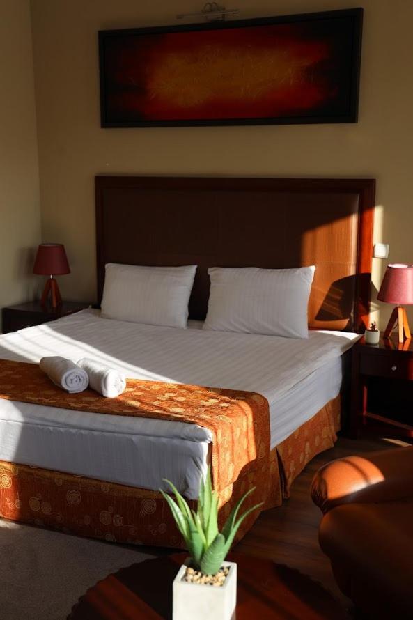 Boutique Hotel Igmas, Prishtina 프리슈티나 외부 사진