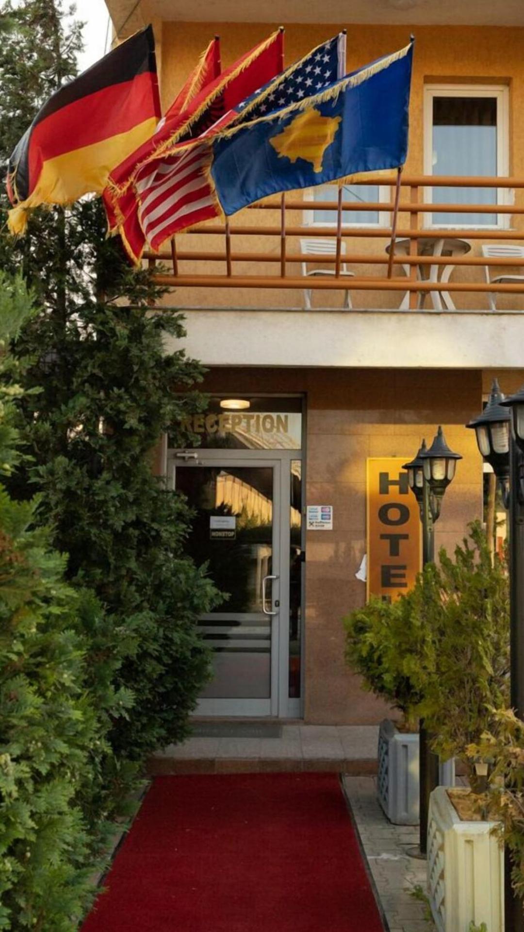 Boutique Hotel Igmas, Prishtina 프리슈티나 외부 사진